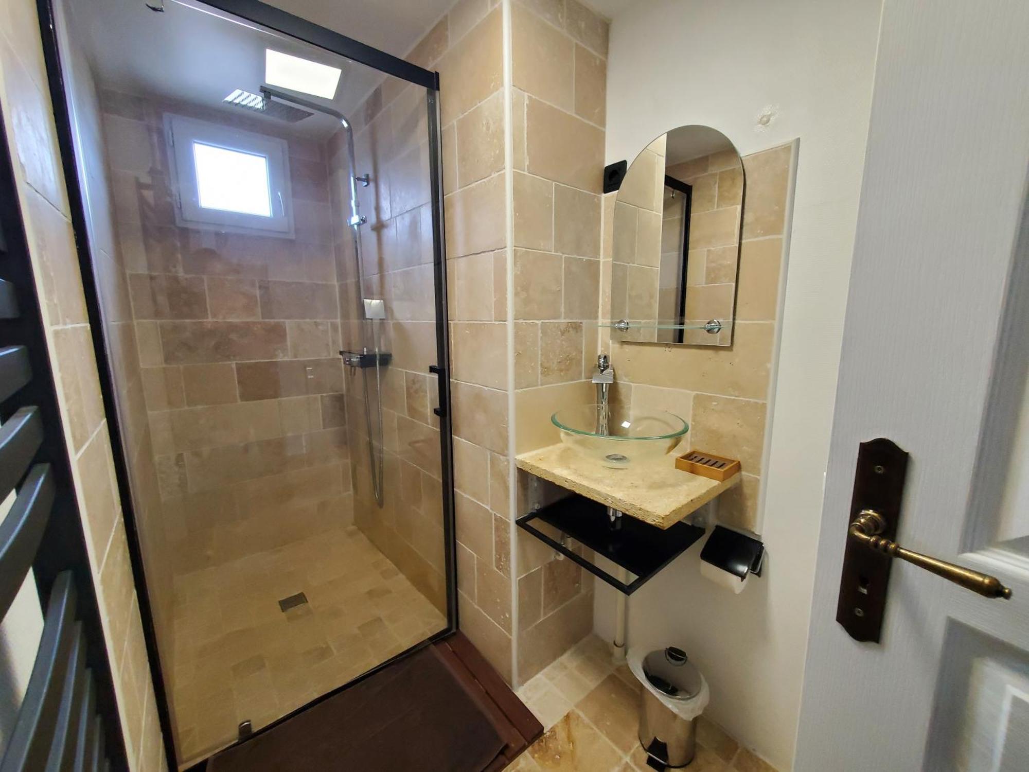 Appart 28M2 Avec Jardin Et Parking Prives, Chambre Separee Milhaud Ngoại thất bức ảnh
